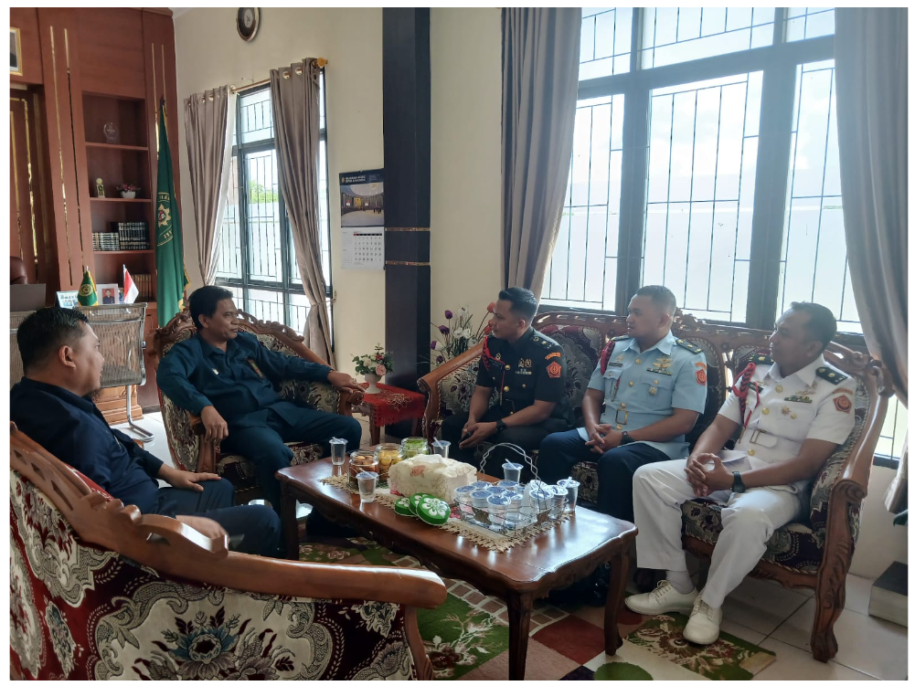 Hangat dan Penuh Semangat Membangun WBBM, PA Sambas dan Dilmil Pontianak Perkuat Sinergi